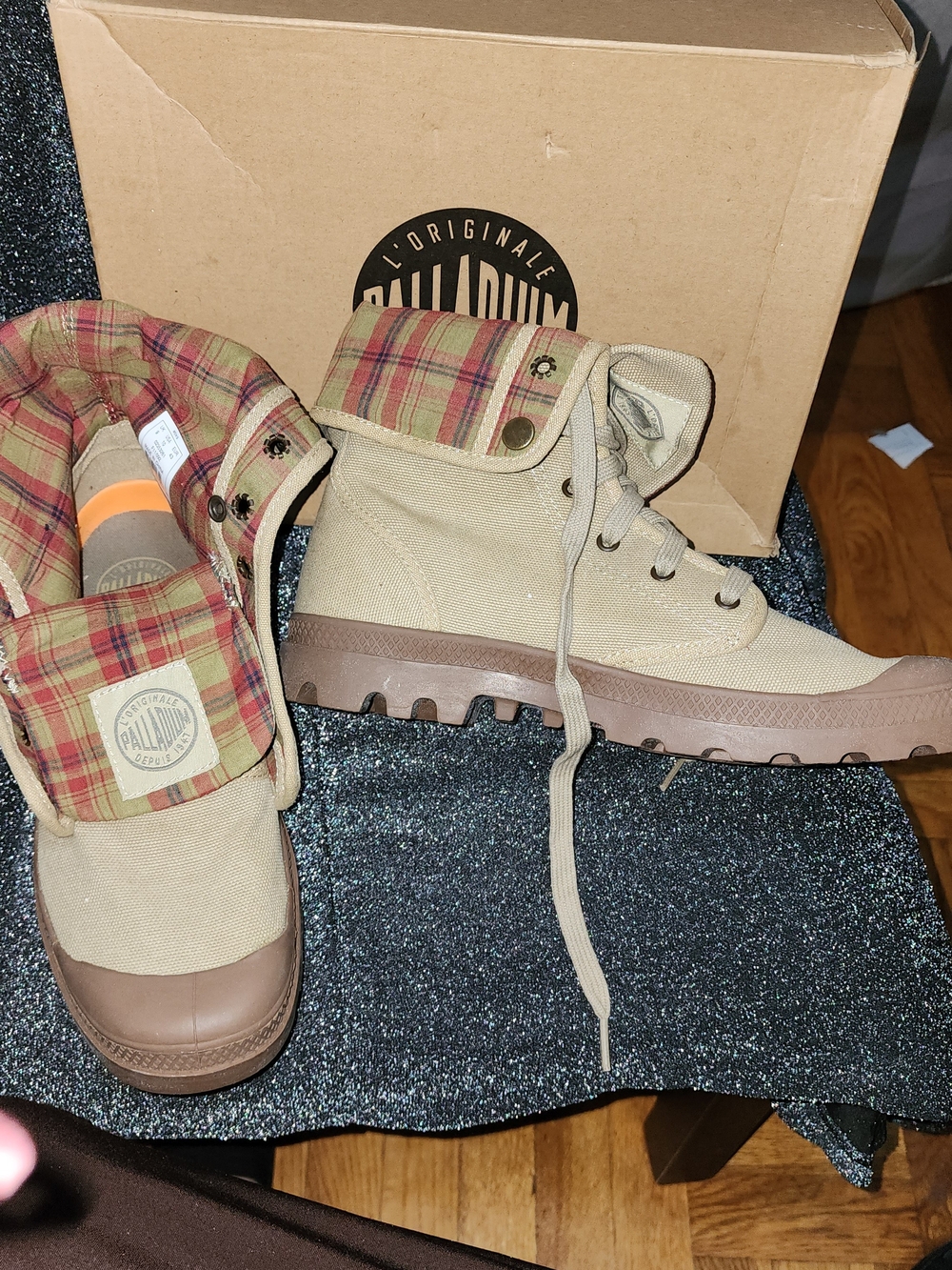 Palladium Men's Tan Canvas Fold-Top Boots with Plaid Lining